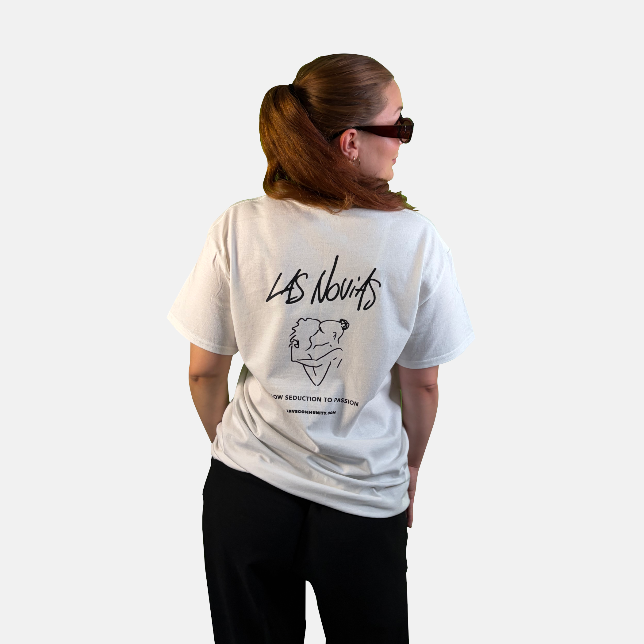 T-SHIRT BLANC • SILHOUETTES FEMMES